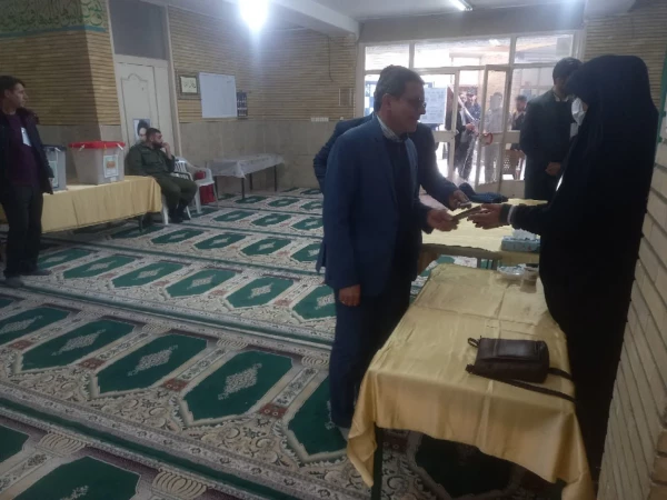 حضور پرشور مردم، مسئولین دانشگاه و دانشجویان در انتخابات مجلس شورای اسلامی و خبرگان  9