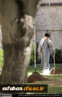 بیانات مقام معظم رهبری پس از کاشت نهال در روز درختکاری


 8