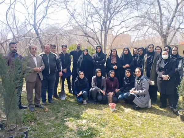 کاشت نهال و بزرگداشت هفته محیط زیست 7