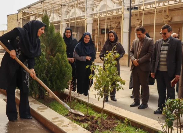 کاشت نهال و بزرگداشت هفته محیط زیست 17