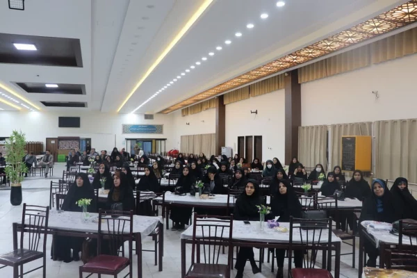 شب بیست و هفتم رمضان در دانشگاه فرهنگیان اصفهان: ضیافت افطاری، ارائه گزارش عملکرد و هم اندیشی 6