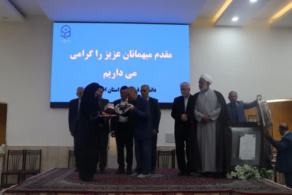 شب بیست و هفتم رمضان در دانشگاه فرهنگیان اصفهان: ضیافت افطاری، ارائه گزارش عملکرد و هم اندیشی 11