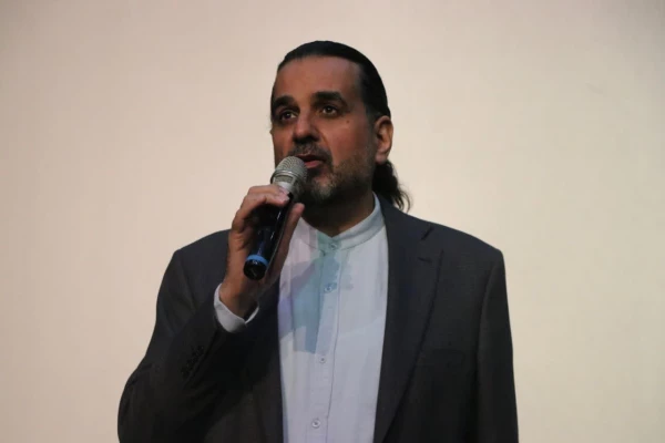 شهر نصف جهان، شاهد گرامیداشت حکیم سخن، سعدی شیرازی بود.  4