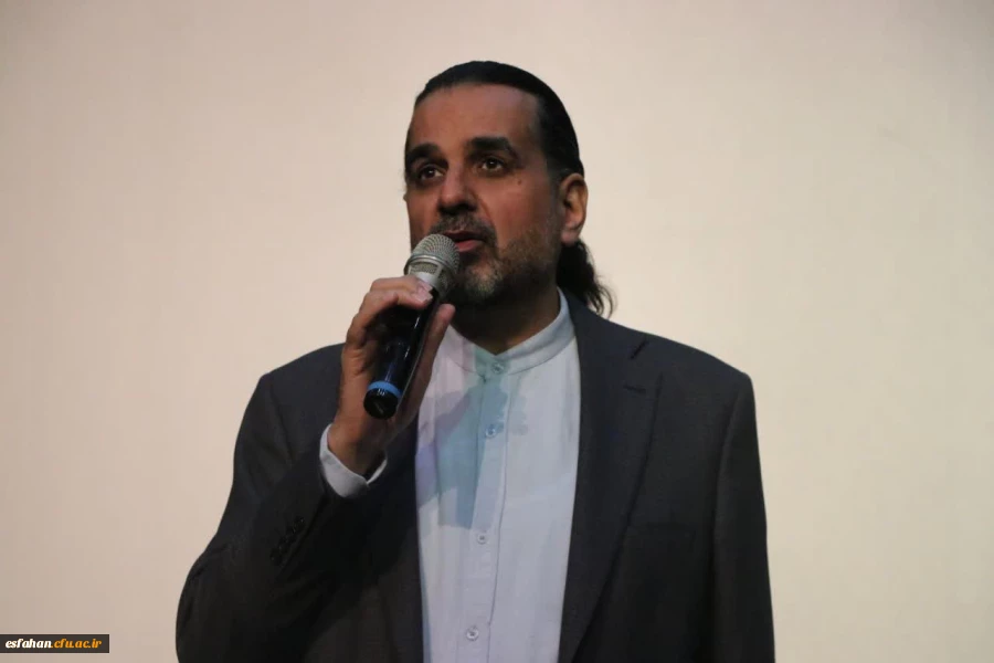 همایش بزرگداشت سعدی شیرازی برگزار گردید. 4