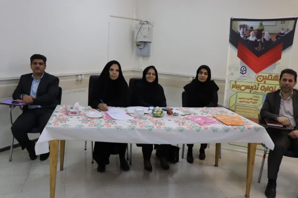 بازدید میدانی از روند برگزاری دومین روز از مرحله استانی جشنواره تدریس برتر در استان اصفهان 3