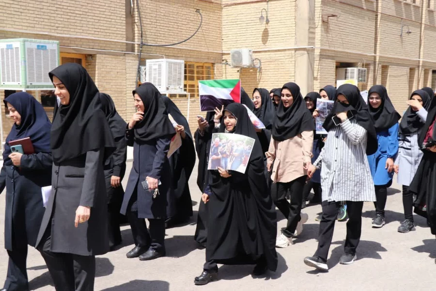 تجمع دانشگاهیان دانشگاه فرهنگیان پردیس حضرت فاطمه زهرا و مرکز شهید رجایی اصفهان در حمایت از اقدام آزادی خواهانه دانشجویان آمریکا 2