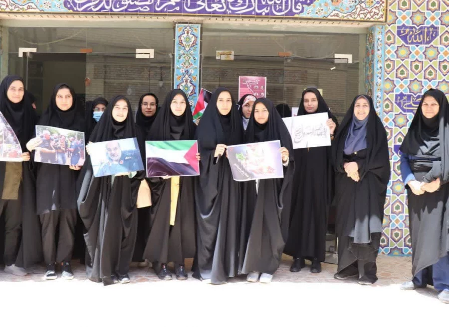 تجمع دانشگاهیان دانشگاه فرهنگیان پردیس حضرت فاطمه زهرا و مرکز شهید رجایی اصفهان در حمایت از اقدام آزادی خواهانه دانشجویان آمریکا 2