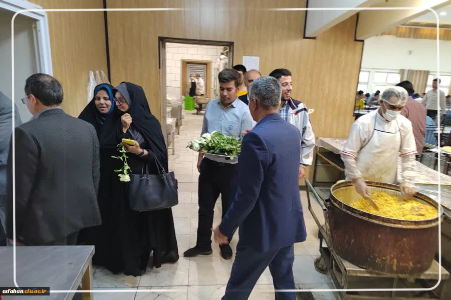 بازدید و تقدیر از زحمتکشان پردیس شهید
باهنر 2