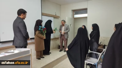 تجلیل از اساتید

تجلیل و قدردانی از اساتید دانشگاه فرهنگیان استان اصفهان به مناسبت روز معلم