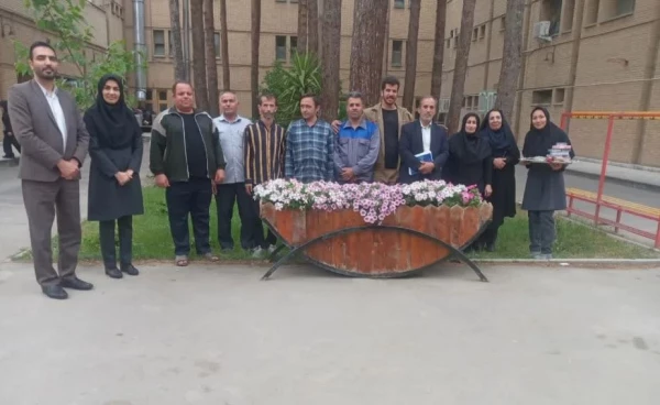 بازدید و تقدیر از زحمتکشان پردیس شهیدباهنر
 3