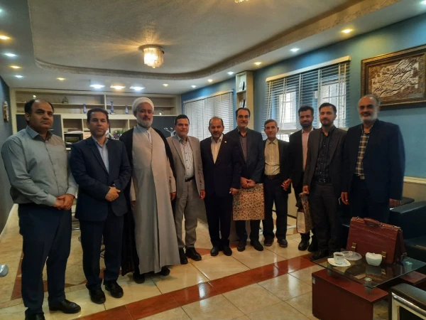 ایجاد بسترهای لازم برای آشنایی کامل دانشجو معلمان و فعالیت در حوزه مقاومت  4