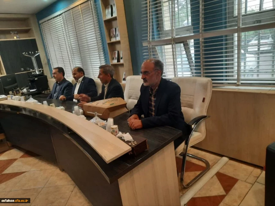 برگزاری نشستی دوستانه در پردیس شهید باهنر استان اصفهان با نمایندگان کشور عراق  3