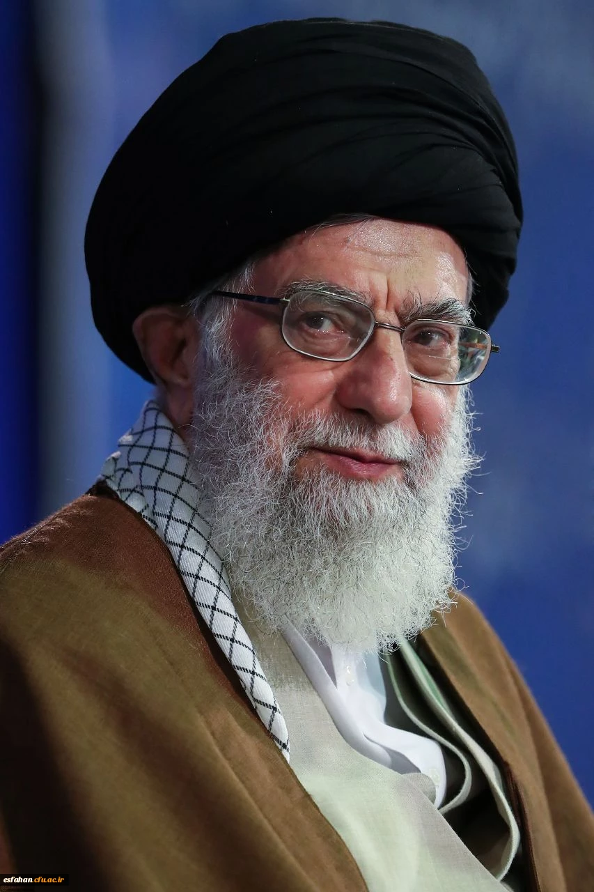 
۱۹ اردیبهشت؛ سالروز حضور رهبرانقلاب به دانشگاه فرهگیان 7