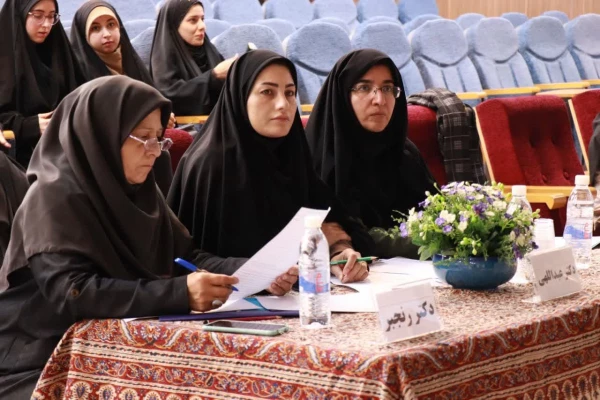 از امروز به مدت دو روز مناظره دانشجو معلمان آغاز گردید 4