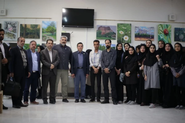 در حاشیه افتتاح  نمایشگاه هنر و زیبایی شناسی 9