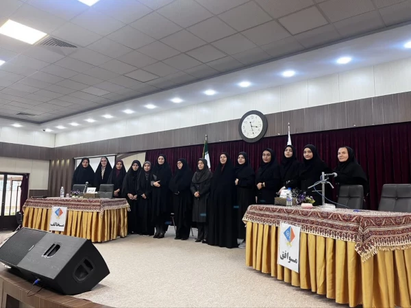 ایستگاه پایانی مناظرات دانشجویی  6