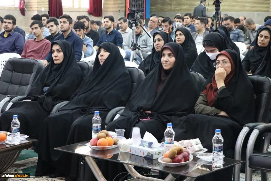 برگزاری نشست دانشجویی تب غزه امروز در مسجد الانبیا دانشگاه فرهنگیان پردیس شهید باهنر اصفهان 6