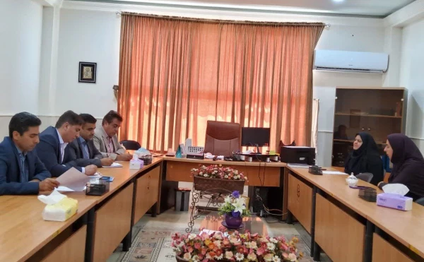 ادامه روند بازدید شورای عالی نظارت استان از مراکز کاشان و آران و بیدگل  6