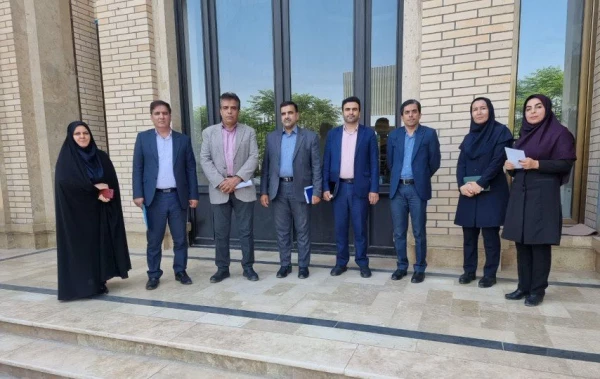 ادامه روند بازدید شورای عالی نظارت استان از مراکز کاشان و آران و بیدگل  7