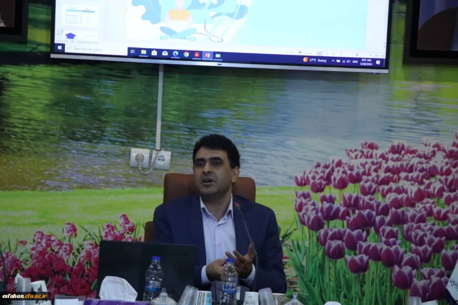 اولین دوره آموزشی ارزیابان حرفه ای دانشگاه فرهنگیان استان اصفهان 5