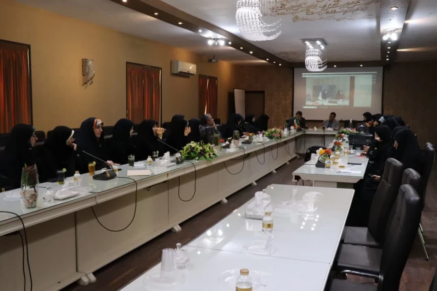 تشکیل جلسه مسئولین مدیریت استان با اعضای هیات علمی پردیس فاطمه زهرا (س) 4