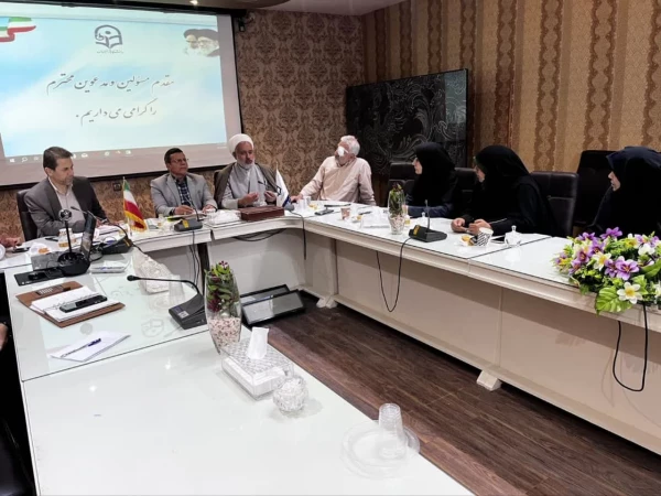 جلسه نمایندگان مجموعه های چهارسوق قرآنی با مسئولین دانشگاه فرهنگیان 4