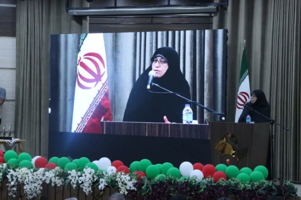 علی اکبر کجباف ریاست دانشگاه فرهنگیان استان اصفهان در مراسم اختتامیه اولین همایش تربیت تمام ساحتی 4