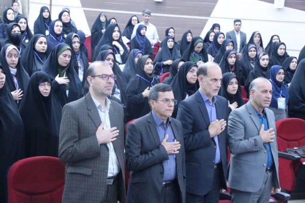 علی اکبر کجباف ریاست دانشگاه فرهنگیان استان اصفهان در مراسم اختتامیه اولین همایش تربیت تمام ساحتی 6