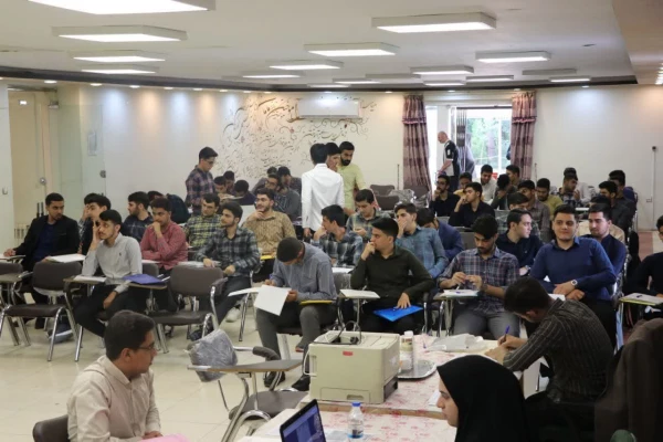 بازدید علی اکبر کجباف، ریاست دانشگاه فرهنگیان استان اصفهان از فرآیند آغاز مصاحبه متقاضیان سه برابر ظرفیت دانشگاه فرهنگیان استان اصفهان  2