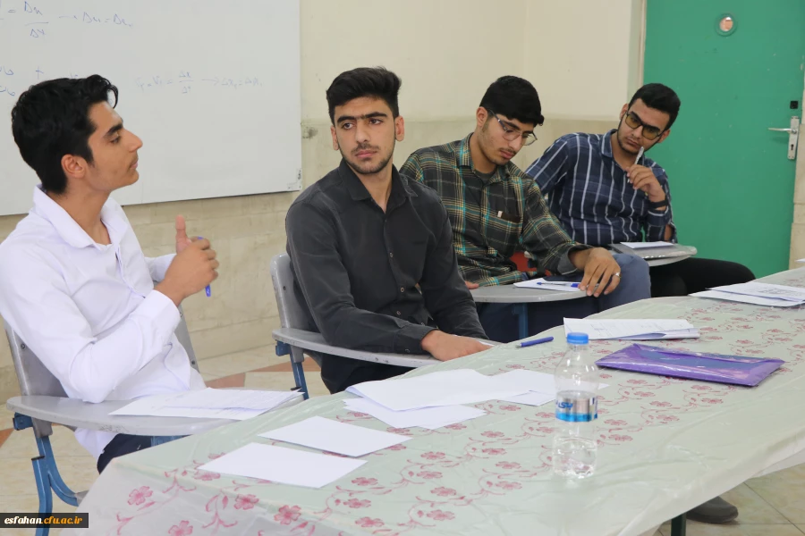 مصاحبه عمومی داوطلبان سه برابر ظرفیت دانشگاه فرهنگیان استان اصفهان 3