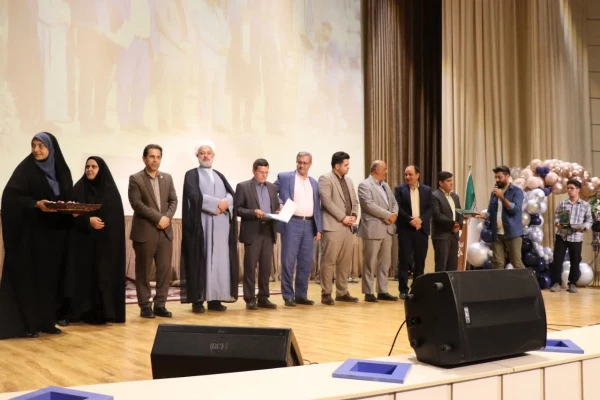 جشن دانش آموختگی دانشجومعلمان ورودی 99 دانشگاه فرهنگیان استان اصفهان با حضور مسئولین ارشد و فرماندهان سپاه استان 2