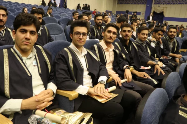 جشن دانش آموختگی دانشجومعلمان ورودی 99 دانشگاه فرهنگیان استان اصفهان با حضور مسئولین ارشد و فرماندهان سپاه استان 8