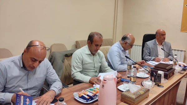 برگزاری نشست بررسی چالش های سال تحصیلی جدید 3