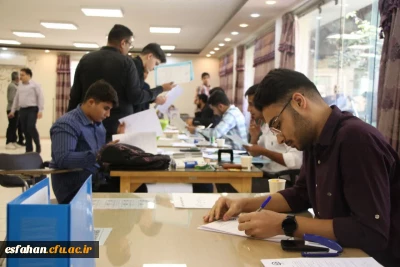 پردیس ها و مراکز دانشگاه فرهنگیان استان اصفهان درتکاپوی ثبت نام جدید الورودها