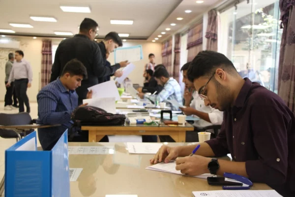 پردیس ها و مراکز دانشگاه فرهنگیان استان اصفهان درتکاپوی ثبت نام جدید الورودها  2