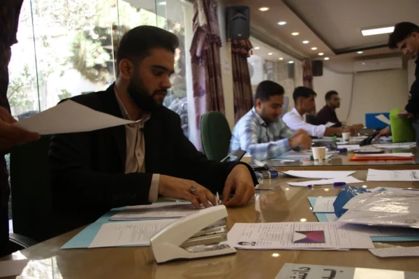 پردیس ها و مراکز دانشگاه فرهنگیان استان اصفهان درتکاپوی ثبت نام جدید الورودها  3