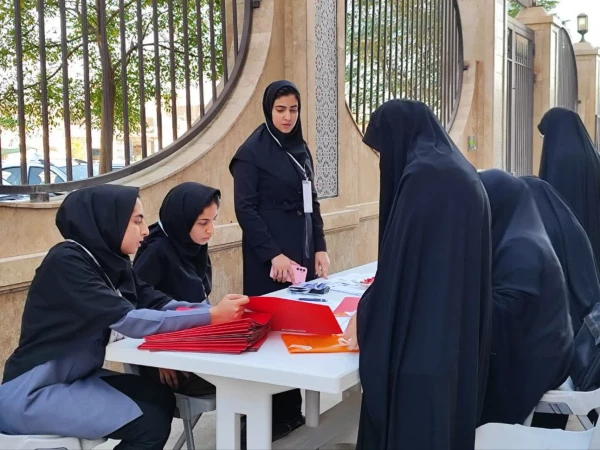 پردیس ها و مراکز دانشگاه فرهنگیان استان اصفهان درتکاپوی ثبت نام جدید الورودها  13