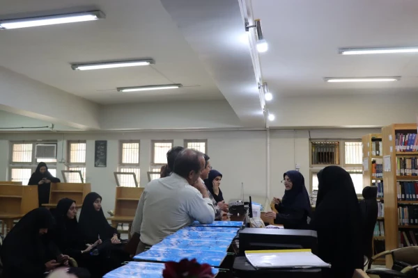 بازدید رئیس دانشگاه فرهنگیان استان از روند ثبت نام دانشجومعلمان ورودی جدید پردیس فاطمه زهرا (س) 5