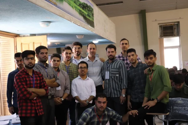 پردیس ها و مراکز دانشگاه فرهنگیان استان اصفهان درتکاپوی ثبت نام جدید الورودها 9