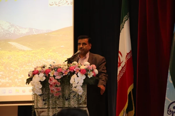 برگزاری آیین استقبال از نو دانشجو معلمان دانشگاه فرهنگیان استان اصفهان در مرکز آموزش عالی شهید آیت نجف آباد 7