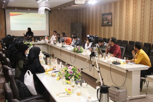 اولین دوره توانمندسازی کانون های فرهنگی-اجتماعی دانشگاه فرهنگیان اصفهان 7