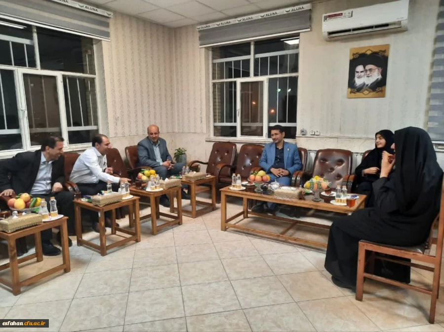 بازدید معاون فرهنگی تربیتی دانشگاه فرهنگیان از مرکز شهید رجایی اصفهان 2