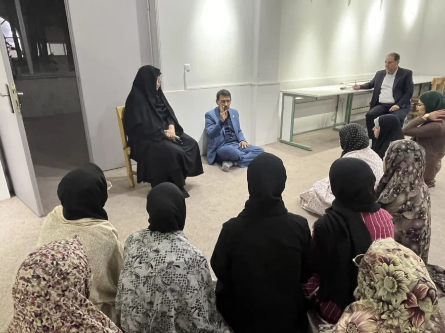 بازدید معاون فرهنگی تربیتی دانشگاه فرهنگیان از مرکز شهید رجایی اصفهان 6