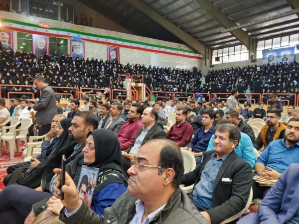 حضور رئیس دانشگاه فرهنگیان و تیم استانی همراه در کنگره شهدای دانشگاهی اصفهان 7