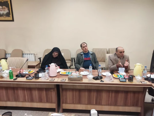 نشست انعقاد تفاهم نامه بین دانشگاه فرهنگیان استان و مرکز تحقیقات معلمان 5