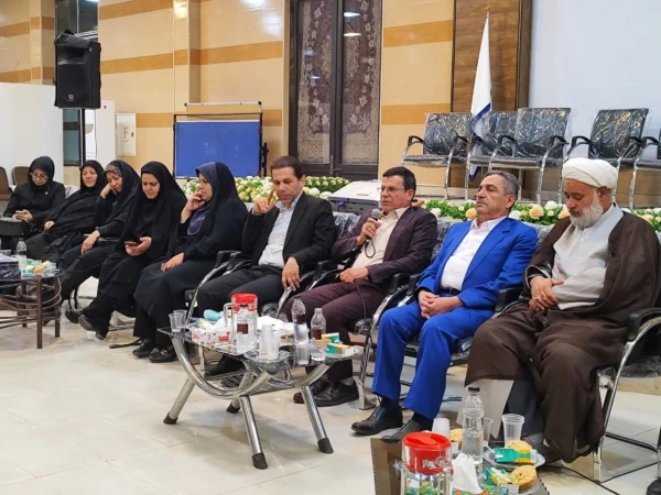 بازدید و برگزاری مراسم پرسش و پاسخ بین دانشجویان و مسئولان در مراکز امام خمینی(ره) کاشان و همچنین شهید سلیمانی آران وبیدگل(ساختمان شماره 3 پردیس شهید باهنر اصفهان) 2