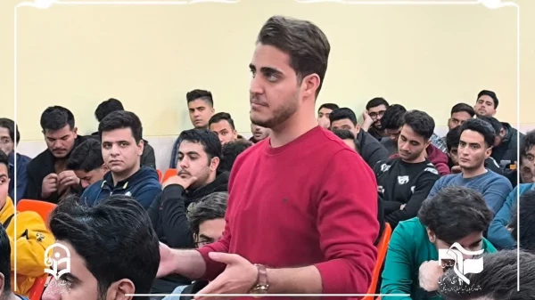 بازدید و برگزاری مراسم پرسش و پاسخ بین دانشجویان و مسئولان در مراکز امام خمینی(ره) کاشان و همچنین شهید سلیمانی آران وبیدگل(ساختمان شماره 3 پردیس شهید باهنر اصفهان) 3