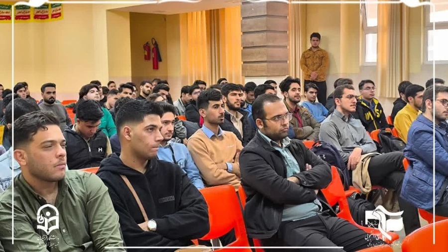 بازدید و برگزاری مراسم پرسش و پاسخ بین دانشجویان و مسئولان در مراکز امام خمینی(ره) کاشان و همچنین شهید سلیمانی آران وبیدگل(ساختمان شماره 3 پردیس شهید باهنر اصفهان) 5