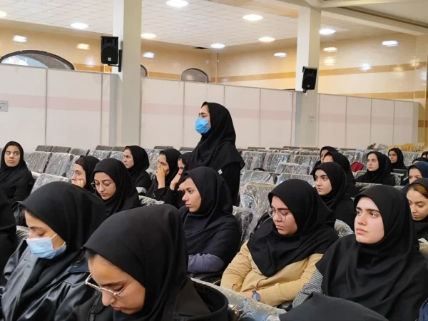 بازدید و برگزاری مراسم پرسش و پاسخ بین دانشجویان و مسئولان در مراکز امام خمینی(ره) کاشان و همچنین شهید سلیمانی آران وبیدگل(ساختمان شماره 3 پردیس شهید باهنر اصفهان) 10