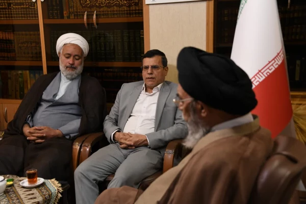 دیدار ریاست دانشگاه فرهنگیان استان اصفهان با امام جمعه اصفهان 3